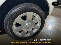 Citroen C3 1.4 I GLX 8V FLEX 4P MANUAL 2011/2012 CARRO AUTOMARCAS CAXIAS DO SUL / Carros no Vale