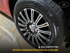 Fiat PUNTO 1.4 ATTRACTIVE 8V FLEX 4P MANUAL 2013/2014 CARRO AUTOMARCAS CAXIAS DO SUL / Carros no Vale