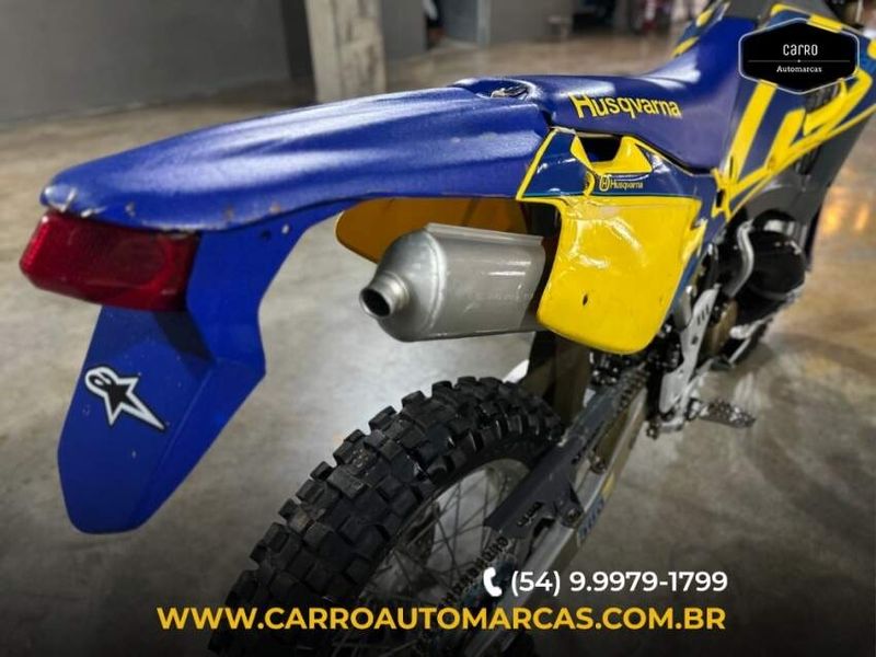 Husqvarna Wr 360 2T 2002/2002 CARRO AUTOMARCAS CAXIAS DO SUL / Carros no Vale