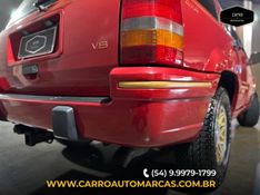 JEEP GRAND CHEROKEE 5.2 LIMITED 4X4 V8 16V GASOLINA 4P AUTOMÁTICO 1993/1993 CARRO AUTOMARCAS CAXIAS DO SUL / Carros no Vale