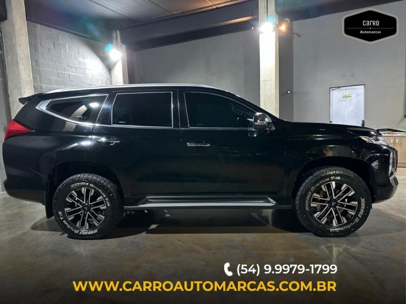 Mitsubishi PAJERO SPORT 2.4 16V MIVEC TURBO DIESEL HPE AWD AUTOMÁTICO 2024/2024 CARRO AUTOMARCAS CAXIAS DO SUL / Carros no Vale