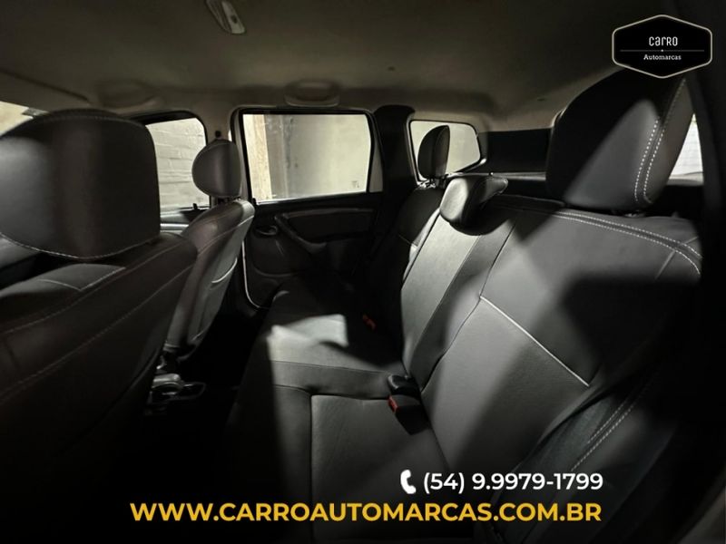 Renault DUSTER 2.0 DYNAMIQUE 4X2 16V FLEX 4P AUTOMÁTICO 2013/2014 CARRO AUTOMARCAS CAXIAS DO SUL / Carros no Vale