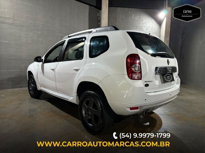 Renault DUSTER 2.0 DYNAMIQUE 4X2 16V FLEX 4P AUTOMÁTICO 2013/2014 CARRO AUTOMARCAS CAXIAS DO SUL / Carros no Vale