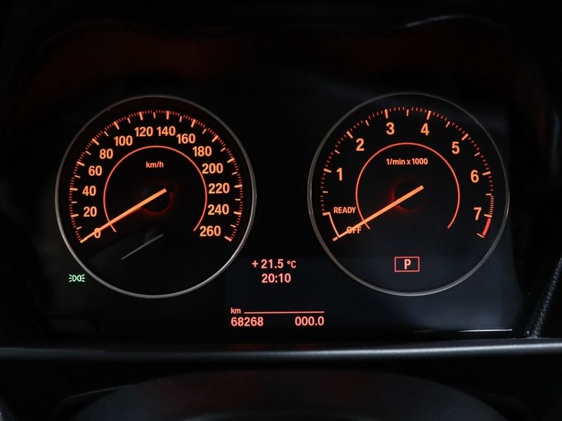 BMW 125i 2.0 M SPORT 16V FLEX 4P AUTOMÁTICO 2014/2015 VIA BELLA VEÍCULOS ESPECIAIS CAXIAS DO SUL / Carros no Vale