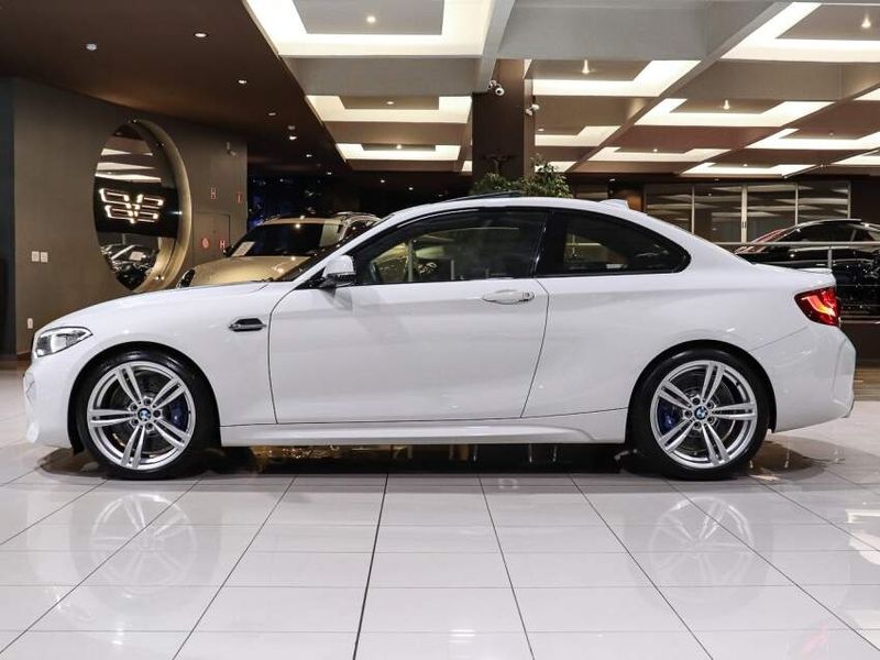 BMW M2 3.0 24V I6 GASOLINA COUPÉ M DCT 2016/2017 VIA BELLA VEÍCULOS ESPECIAIS CAXIAS DO SUL / Carros no Vale