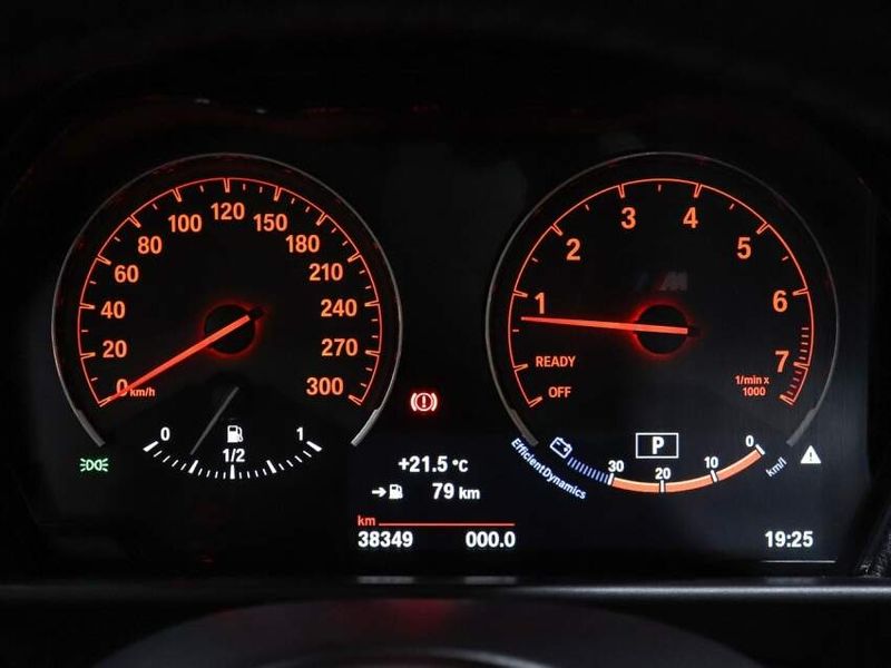 BMW M2 3.0 24V I6 GASOLINA COUPÉ M DCT 2016/2017 VIA BELLA VEÍCULOS ESPECIAIS CAXIAS DO SUL / Carros no Vale
