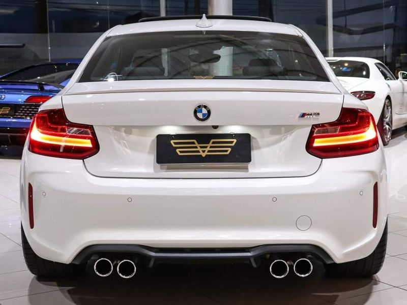 BMW M2 3.0 24V I6 GASOLINA COUPÉ M DCT 2016/2017 VIA BELLA VEÍCULOS ESPECIAIS CAXIAS DO SUL / Carros no Vale