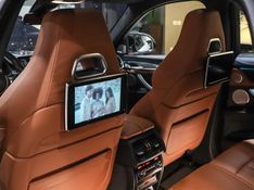 BMW X6 4.4 M 4X4 COUPÉ V8 32V BI-TURBO GASOLINA 4P AUTOMÁTICO 2016/2017 VIA BELLA VEÍCULOS ESPECIAIS CAXIAS DO SUL / Carros no Vale