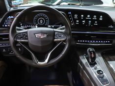Cadillac ESCALADE 6.2 V8 GASOLINA ESV PREMIUM LUXURY 4WD AUTOMÁTICO 2021/2022 VIA BELLA VEÍCULOS ESPECIAIS CAXIAS DO SUL / Carros no Vale