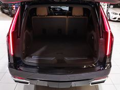 Cadillac ESCALADE 6.2 V8 GASOLINA ESV PREMIUM LUXURY 4WD AUTOMÁTICO 2021/2022 VIA BELLA VEÍCULOS ESPECIAIS CAXIAS DO SUL / Carros no Vale
