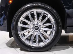 Cadillac ESCALADE 6.2 V8 GASOLINA ESV PREMIUM LUXURY 4WD AUTOMÁTICO 2021/2022 VIA BELLA VEÍCULOS ESPECIAIS CAXIAS DO SUL / Carros no Vale
