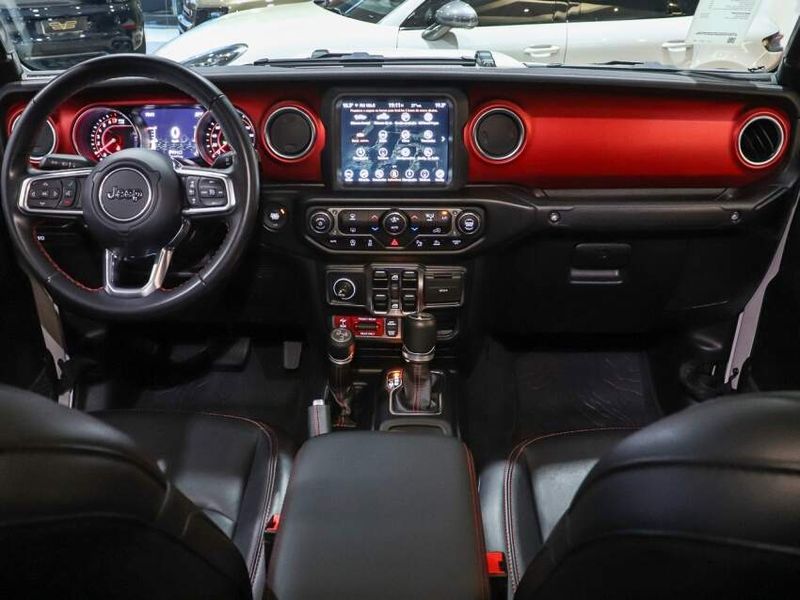 JEEP GLADIATOR 3.6 V6 GASOLINA RUBICON 4P 4X4 AT8 2022/2022 VIA BELLA VEÍCULOS ESPECIAIS CAXIAS DO SUL / Carros no Vale