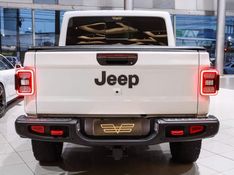 JEEP GLADIATOR 3.6 V6 GASOLINA RUBICON 4P 4X4 AT8 2022/2022 VIA BELLA VEÍCULOS ESPECIAIS CAXIAS DO SUL / Carros no Vale