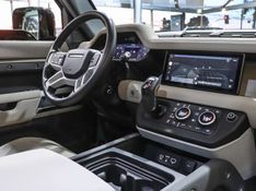 Land Rover DEFENDER 2.0 P300 GASOLINA 110 SE AWD AUTOMÁTICO 2020/2021 VIA BELLA VEÍCULOS ESPECIAIS CAXIAS DO SUL / Carros no Vale