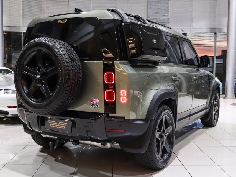 Land Rover DEFENDER 2.0 P300 GASOLINA 110 SE AWD AUTOMÁTICO 2020/2021 VIA BELLA VEÍCULOS ESPECIAIS CAXIAS DO SUL / Carros no Vale
