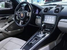 Porsche 718 2.0 16V H4 GASOLINA BOXSTER PDK 2021/2021 VIA BELLA VEÍCULOS ESPECIAIS CAXIAS DO SUL / Carros no Vale