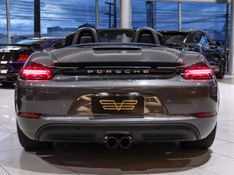 Porsche 718 2.0 16V H4 GASOLINA BOXSTER PDK 2021/2021 VIA BELLA VEÍCULOS ESPECIAIS CAXIAS DO SUL / Carros no Vale