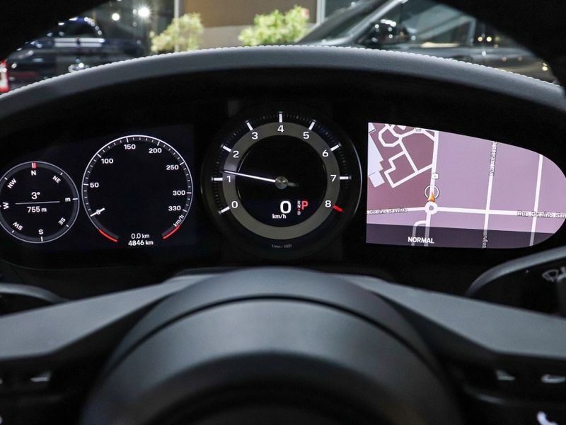 Porsche 911 3.0 24V H6 GASOLINA CARRERA S PDK 2019/2020 VIA BELLA VEÍCULOS ESPECIAIS CAXIAS DO SUL / Carros no Vale