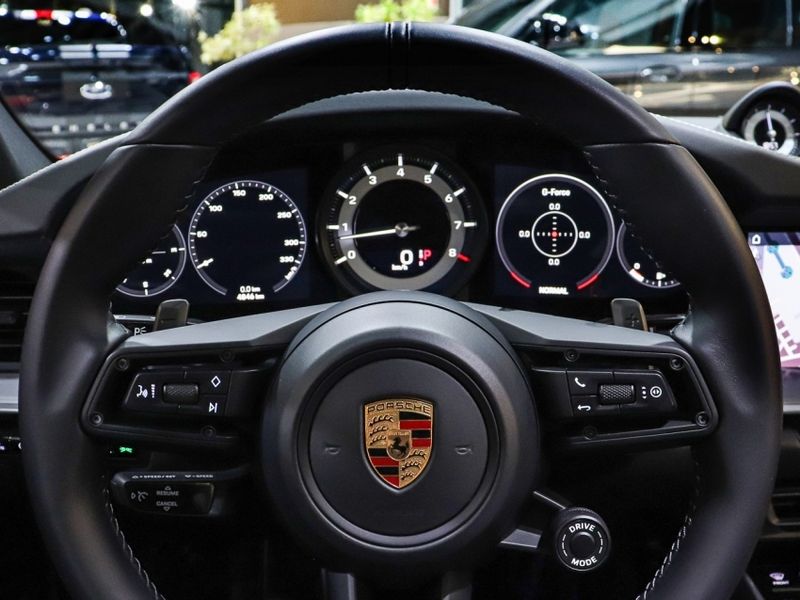 Porsche 911 3.0 24V H6 GASOLINA CARRERA S PDK 2019/2020 VIA BELLA VEÍCULOS ESPECIAIS CAXIAS DO SUL / Carros no Vale