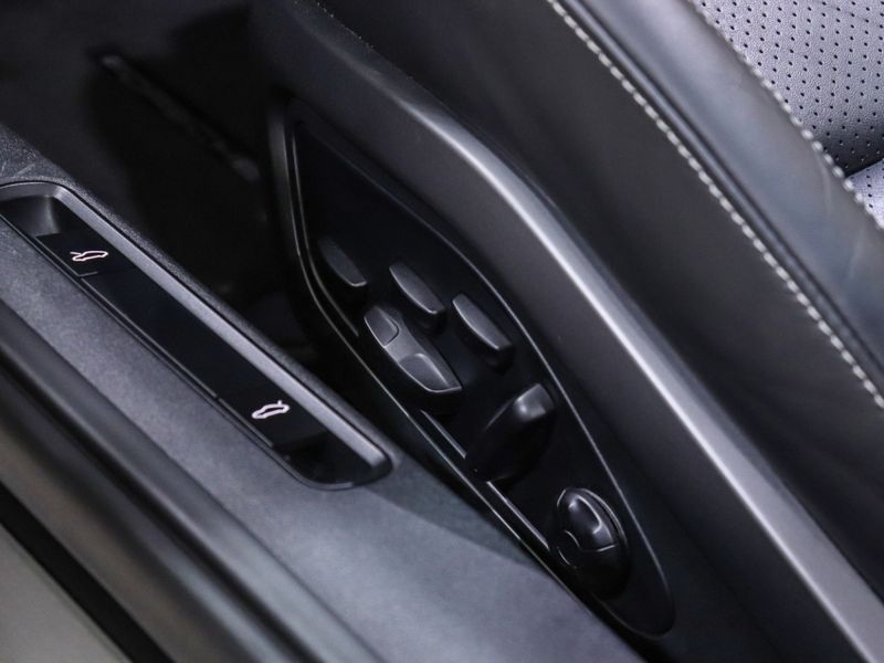 Porsche 911 3.0 24V H6 GASOLINA CARRERA S PDK 2019/2020 VIA BELLA VEÍCULOS ESPECIAIS CAXIAS DO SUL / Carros no Vale