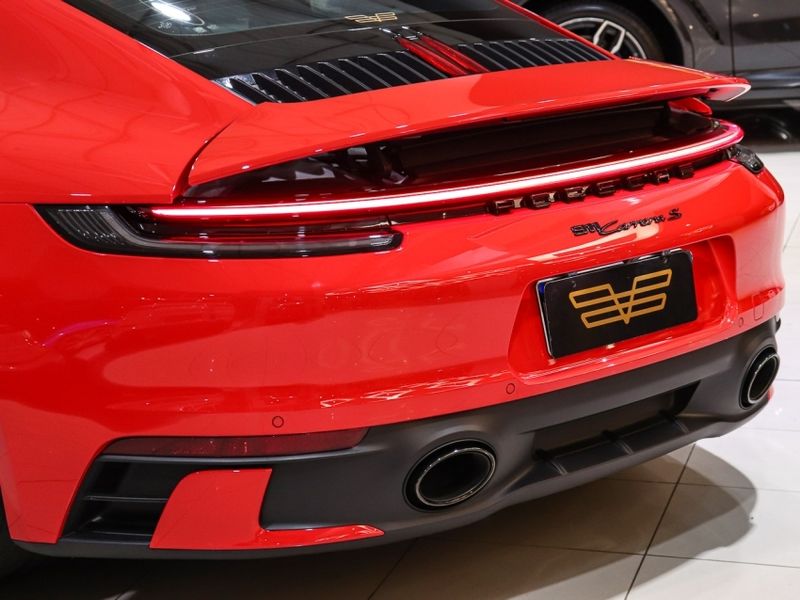 Porsche 911 3.0 24V H6 GASOLINA CARRERA S PDK 2019/2020 VIA BELLA VEÍCULOS ESPECIAIS CAXIAS DO SUL / Carros no Vale