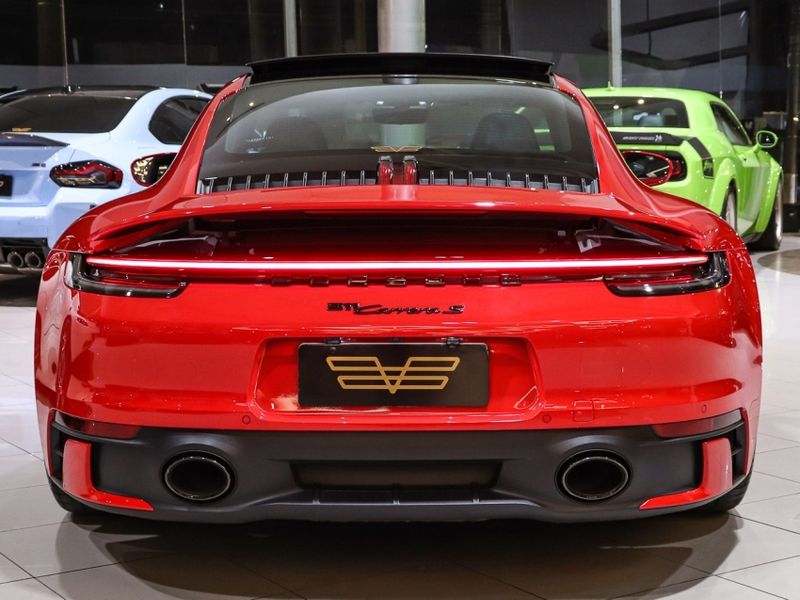 Porsche 911 3.0 24V H6 GASOLINA CARRERA S PDK 2019/2020 VIA BELLA VEÍCULOS ESPECIAIS CAXIAS DO SUL / Carros no Vale