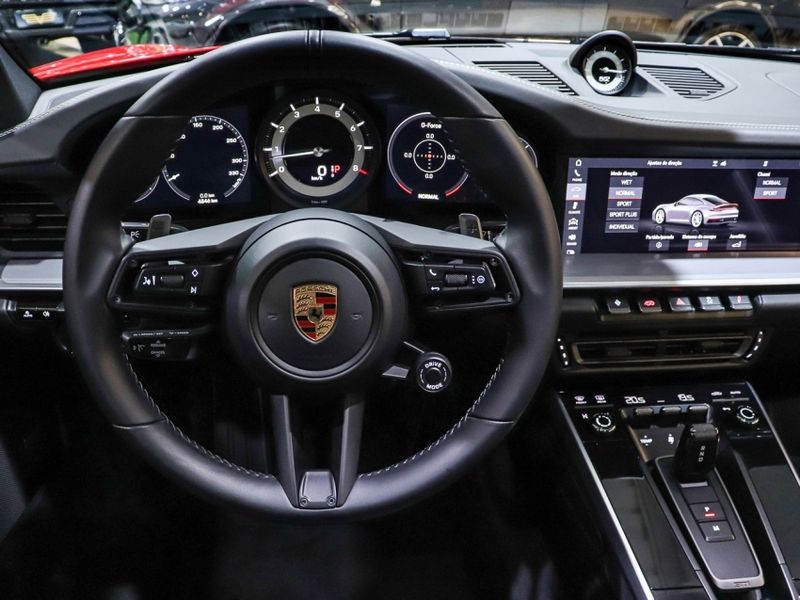Porsche 911 3.0 24V H6 GASOLINA CARRERA S PDK 2019/2020 VIA BELLA VEÍCULOS ESPECIAIS CAXIAS DO SUL / Carros no Vale