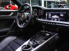 Porsche 911 3.0 24V H6 GASOLINA CARRERA S PDK 2019/2020 VIA BELLA VEÍCULOS ESPECIAIS CAXIAS DO SUL / Carros no Vale