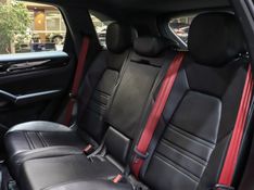 Porsche CAYENNE 3.0 V6 E-HYBRID AWD TIPTRONIC S 2020/2020 VIA BELLA VEÍCULOS ESPECIAIS CAXIAS DO SUL / Carros no Vale