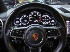 Porsche CAYENNE 3.0 V6 E-HYBRID AWD TIPTRONIC S 2020/2020 VIA BELLA VEÍCULOS ESPECIAIS CAXIAS DO SUL / Carros no Vale