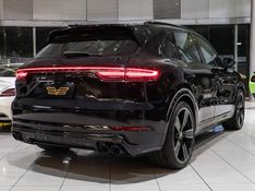 Porsche CAYENNE 3.0 V6 E-HYBRID AWD TIPTRONIC S 2020/2020 VIA BELLA VEÍCULOS ESPECIAIS CAXIAS DO SUL / Carros no Vale