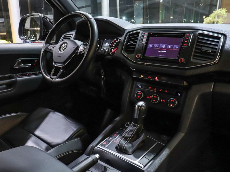 Volkswagen AMAROK 3.0 V6 TDI DIESEL HIGHLINE EXTREME CD 4MOTION AUTOMÁTICO 2021/2022 VIA BELLA VEÍCULOS ESPECIAIS CAXIAS DO SUL / Carros no Vale