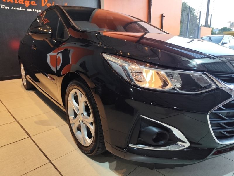 Chevrolet CRUZE 1.4 TURBO LT 16V FLEX 4P AUTOMÁTICO 2019/2020 VINTAGE VEÍCULOS CAXIAS DO SUL / Carros no Vale