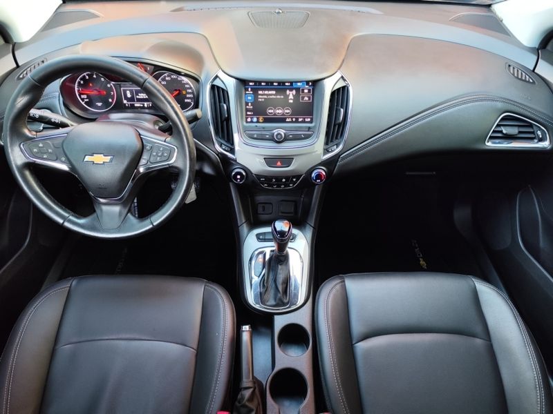 Chevrolet CRUZE 1.4 TURBO LT 16V FLEX 4P AUTOMÁTICO 2019/2020 VINTAGE VEÍCULOS CAXIAS DO SUL / Carros no Vale