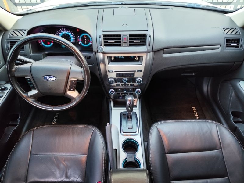 Ford FUSION 2.5 SEL 16V GASOLINA 4P AUTOMÁTICO 2012/2012 VINTAGE VEÍCULOS CAXIAS DO SUL / Carros no Vale
