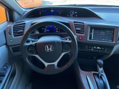 Honda CIVIC 2.0 LXR 16V FLEX 4P AUTOMÁTICO 2013/2014 VINTAGE VEÍCULOS CAXIAS DO SUL / Carros no Vale