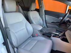 Honda CIVIC 2.0 LXR 16V FLEX 4P AUTOMÁTICO 2013/2014 VINTAGE VEÍCULOS CAXIAS DO SUL / Carros no Vale