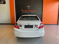 Honda CIVIC 2.0 LXR 16V FLEX 4P AUTOMÁTICO 2013/2014 VINTAGE VEÍCULOS CAXIAS DO SUL / Carros no Vale