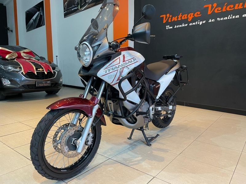 Honda Motos XL 700V TRANSALP 2011/2011 VINTAGE VEÍCULOS CAXIAS DO SUL / Carros no Vale