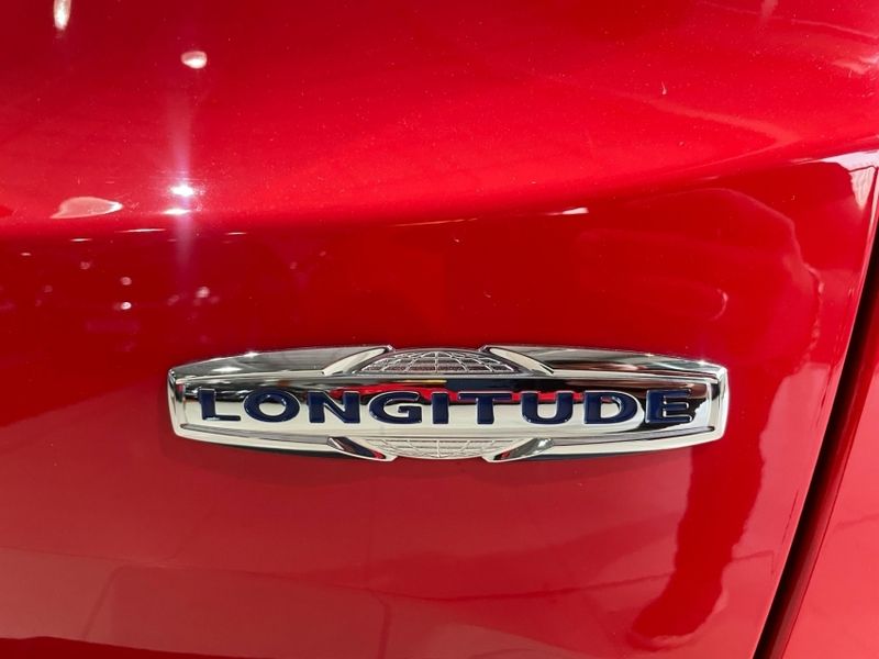JEEP RENEGADE 1.8 16V FLEX LONGITUDE 4P AUTOMÁTICO 2015/2016 VINTAGE VEÍCULOS CAXIAS DO SUL / Carros no Vale