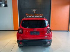JEEP RENEGADE 1.8 16V FLEX LONGITUDE 4P AUTOMÁTICO 2015/2016 VINTAGE VEÍCULOS CAXIAS DO SUL / Carros no Vale