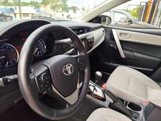 Toyota COROLLA 2.0 XEI 16V FLEX 4P AUTOMÁTICO 2014/2015 VINTAGE VEÍCULOS CAXIAS DO SUL / Carros no Vale