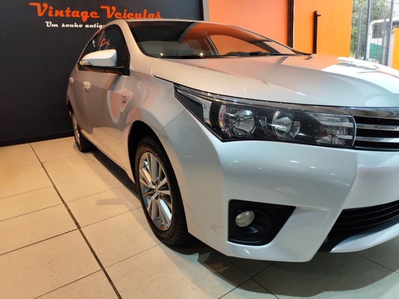 Toyota COROLLA 2.0 XEI 16V FLEX 4P AUTOMÁTICO 2014/2015 VINTAGE VEÍCULOS CAXIAS DO SUL / Carros no Vale