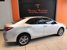 Toyota COROLLA 2.0 XEI 16V FLEX 4P AUTOMÁTICO 2014/2015 VINTAGE VEÍCULOS CAXIAS DO SUL / Carros no Vale
