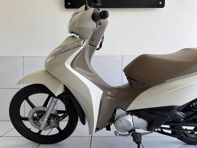 Honda Motos BIZ 125 2018 SÓ MOTOS E AUTOMÓVEIS SANTA CRUZ DO SUL / Carros no Vale
