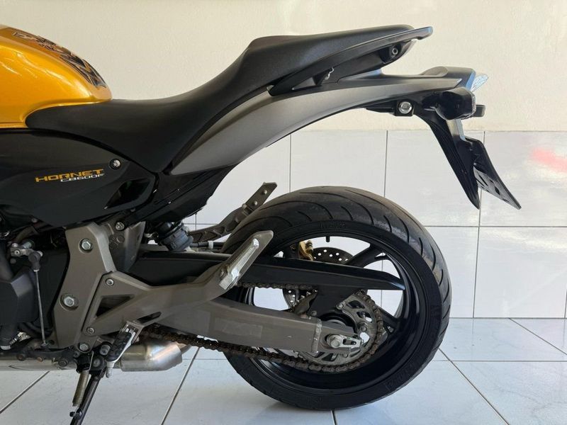 Honda Motos CB 600F HORNET 2009 SÓ MOTOS E AUTOMÓVEIS SANTA CRUZ DO SUL / Carros no Vale