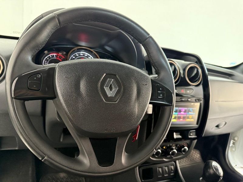 Renault DUSTER DYNAMIQUE 2.0 MT6 2016 SÓ MOTOS E AUTOMÓVEIS SANTA CRUZ DO SUL / Carros no Vale