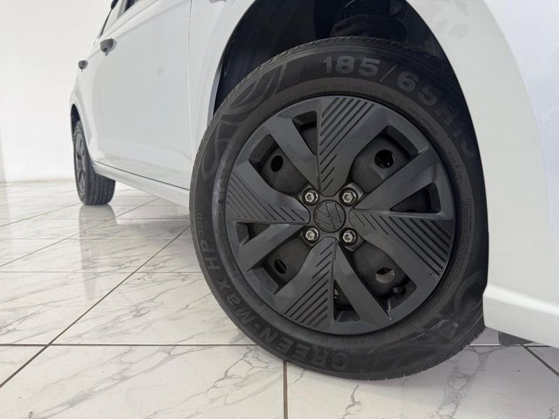 VOLKSWAGEN POLO TRACK 1.0 2024 SÓ MOTOS E AUTOMÓVEIS SANTA CRUZ DO SUL / Carros no Vale