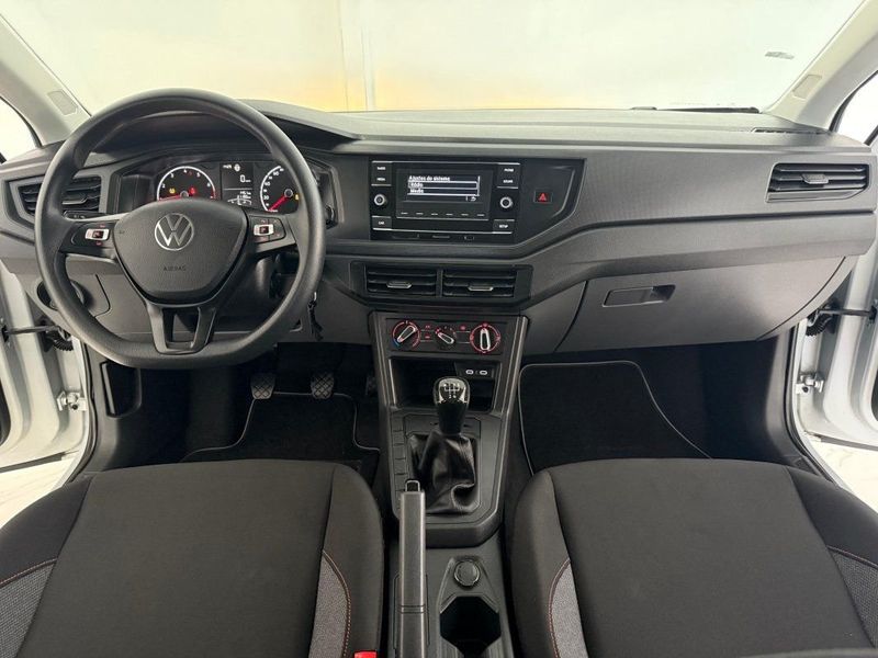VOLKSWAGEN POLO TRACK 1.0 2024 SÓ MOTOS E AUTOMÓVEIS SANTA CRUZ DO SUL / Carros no Vale