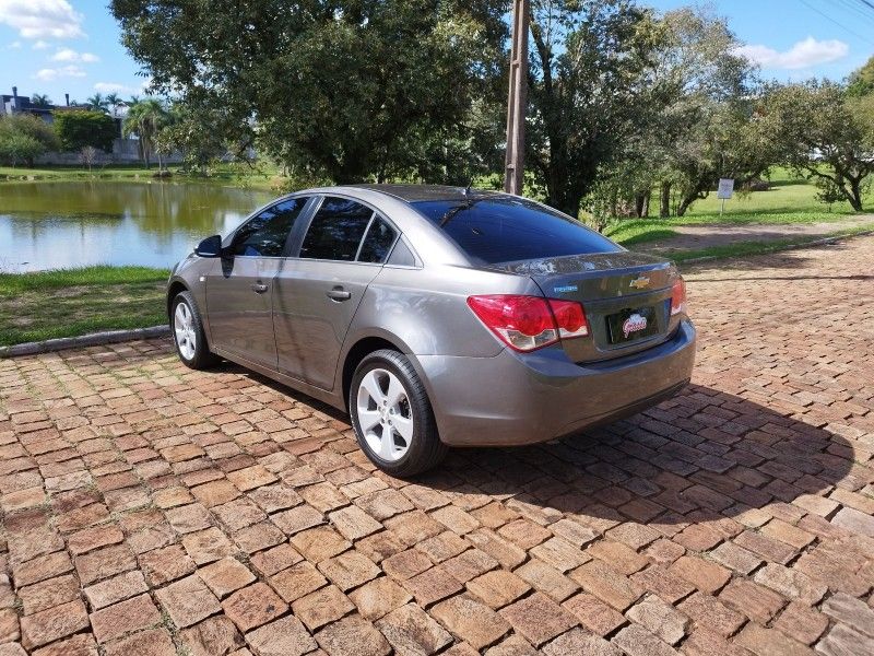 Chevrolet CRUZE LT 1.8 2014 GRASSI VEÍCULOS LAJEADO / Carros no Vale